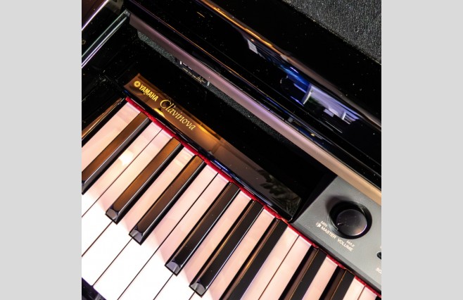 Used Yamaha CLP280 Polished Ebony Digital Piano Complete Package (SN:GBRCNO01024) - Image 9